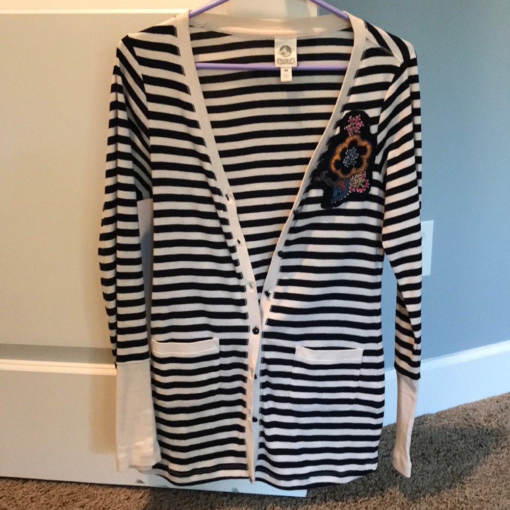 Great condition , light weight cardigan
